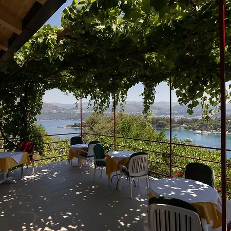 Gostinjska kuća Oreb 3*