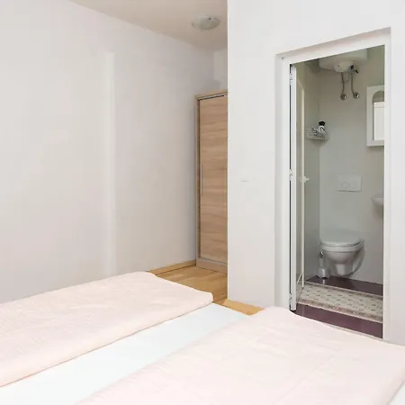 Oreb Gostinjska kuća 3*