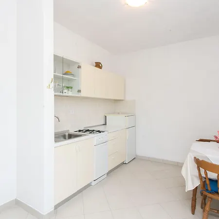 Gostinjska kuća Oreb 3*