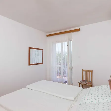 Gostinjska kuća Oreb 3*